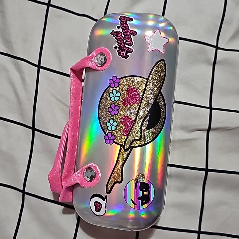 Girls "Hashtag Just Sayin" Dance Emoji Glitter Sunglasses Case NEW